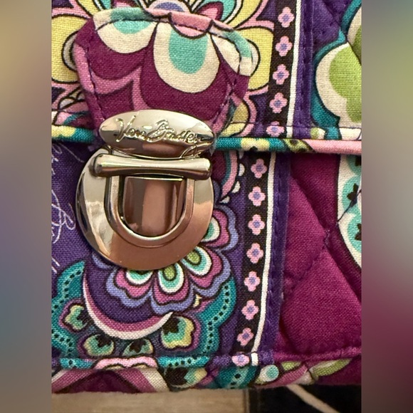 VERA  BRADLEY RETIRED HEATHER PATTERN QUILTED WRISTLET WITH  PUSH LOCK - Picture 7 of 11